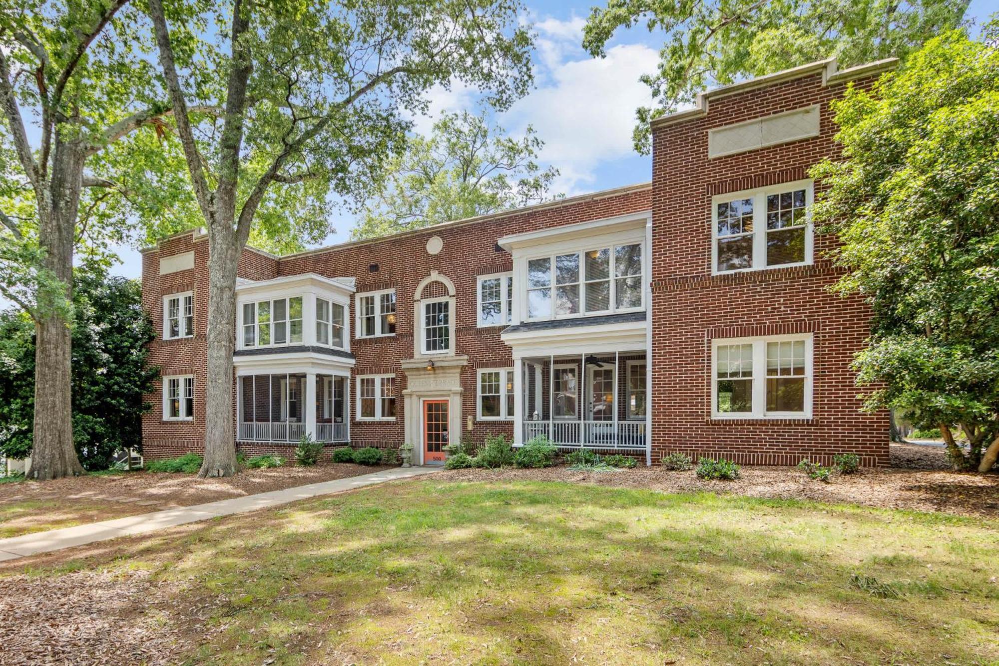 Holiday home Light Filled 2 Bedroom In Myers Park With A Porch Charlotte